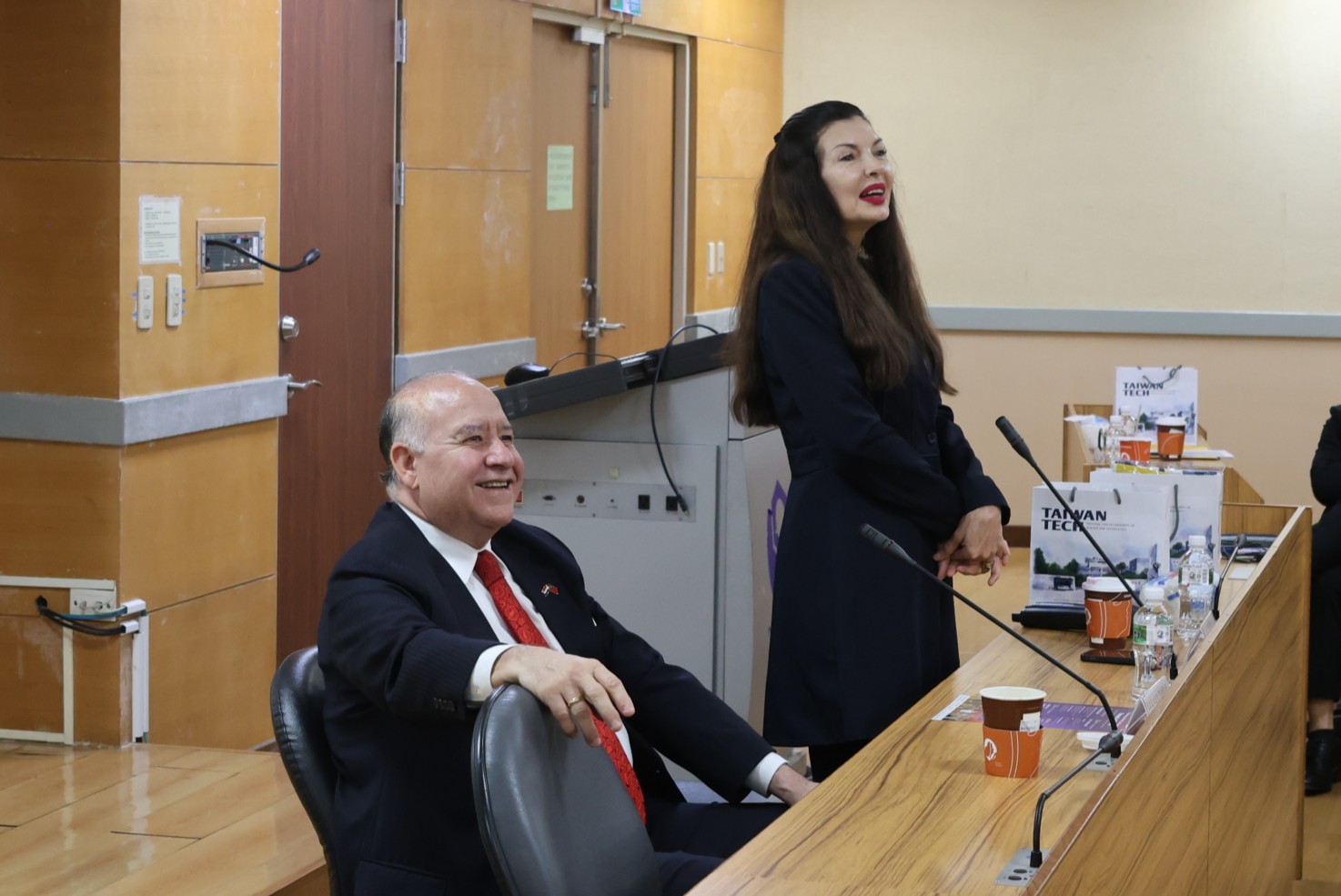 大使夫人傅吉賽爾博士指出，臺巴科大作為兩國共同培育科技領域人才的重要據點，對提升巴拉圭高等教育品質具有指標性意義。