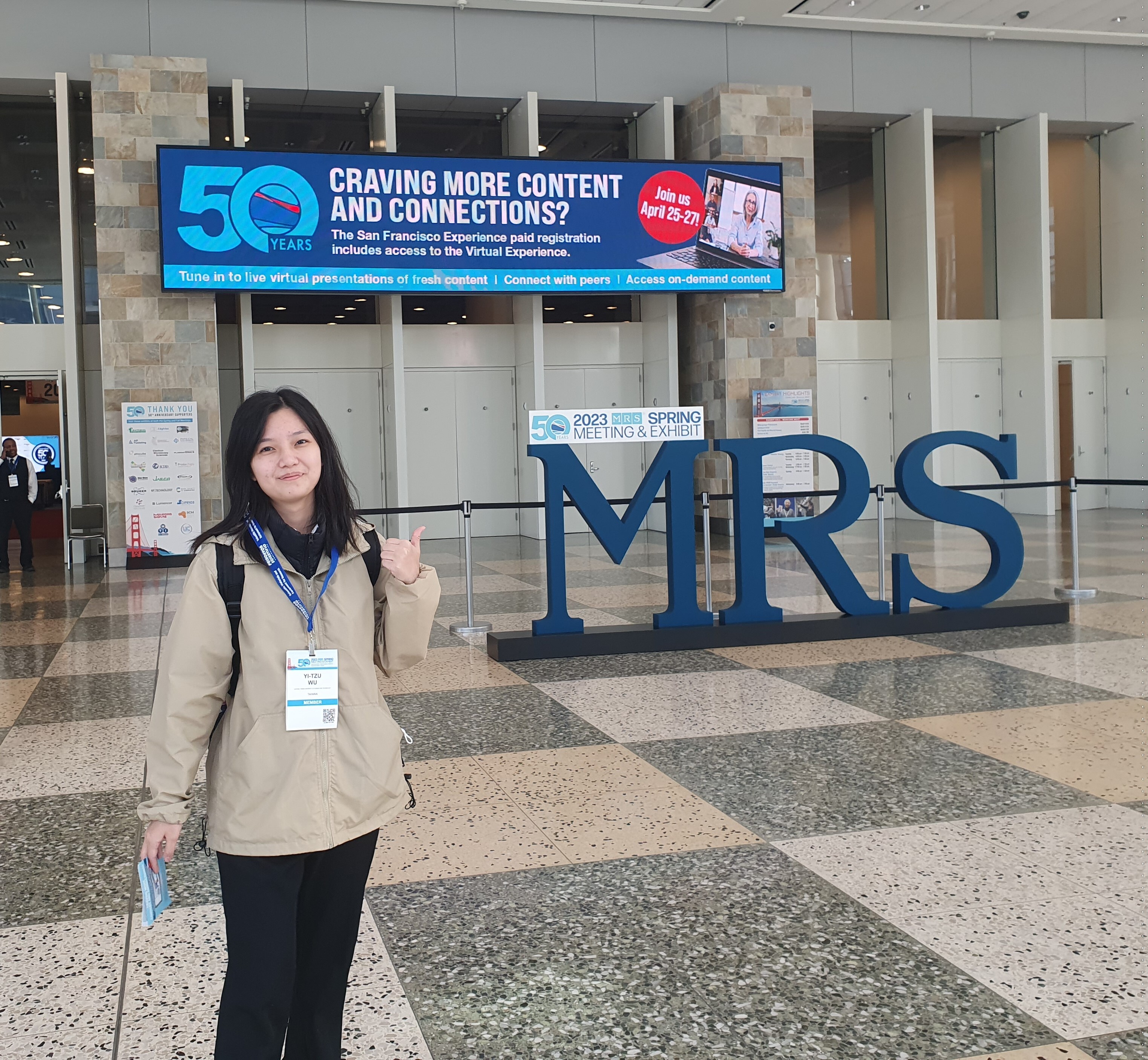 臺科大機械工程系吳翊慈於舊金山美國材料學會(MRS)2023年會議。