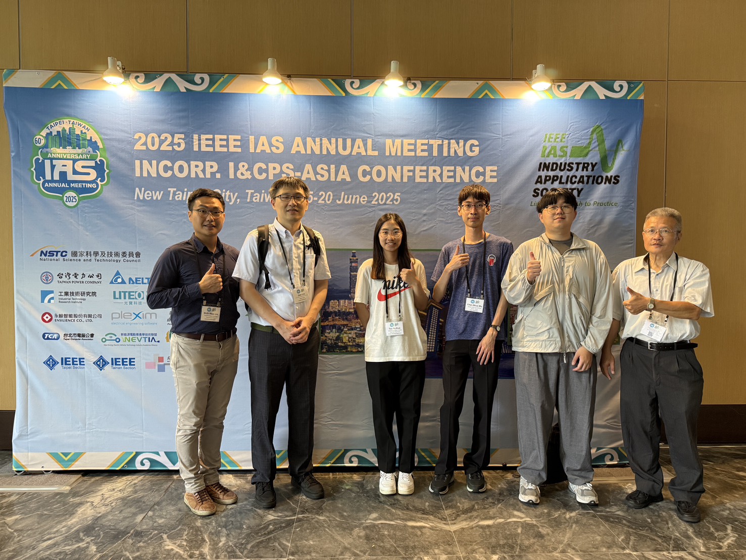 臺科大電機系副教授劉建宏(左二)參加2025年IEEE工業應用學會(IEEE IAS)年會。