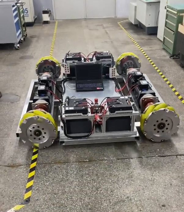 打造智慧工廠新應用 無人搬運車再進化 助PCB產業數位升級