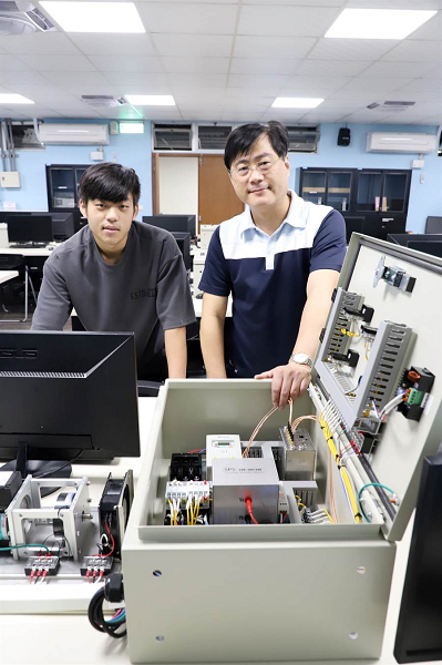 台科大打造太陽風電系統監控實驗室 模擬業界環境 產學攜手育才,中時報導共1張