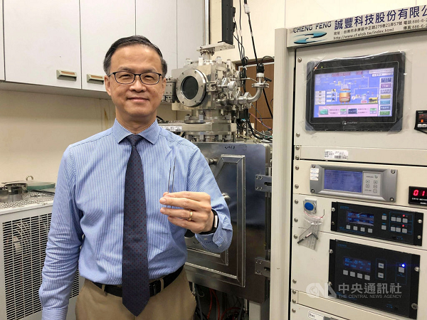 台科大金屬鍍層刺青針具 創傷小、易上色 登科學報導期刊,中央社報導共1張