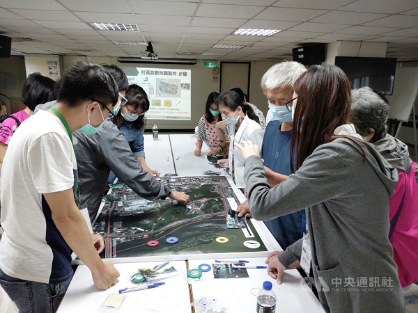 台科大協助社區活化 打造公館城南聚落防救災系統 修復學人新村,中央社報導共3張
