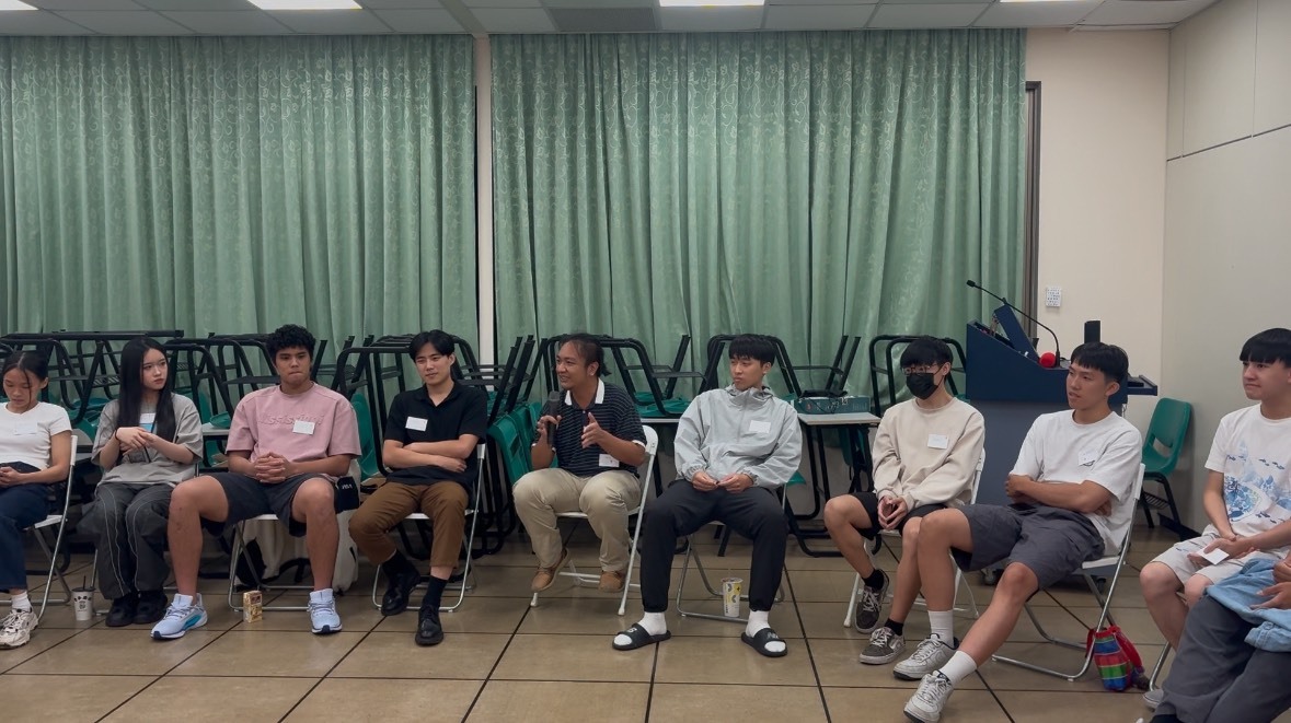 活動設計在一開始，讓同學寫下自己的「關鍵字」，並進行問題引導。