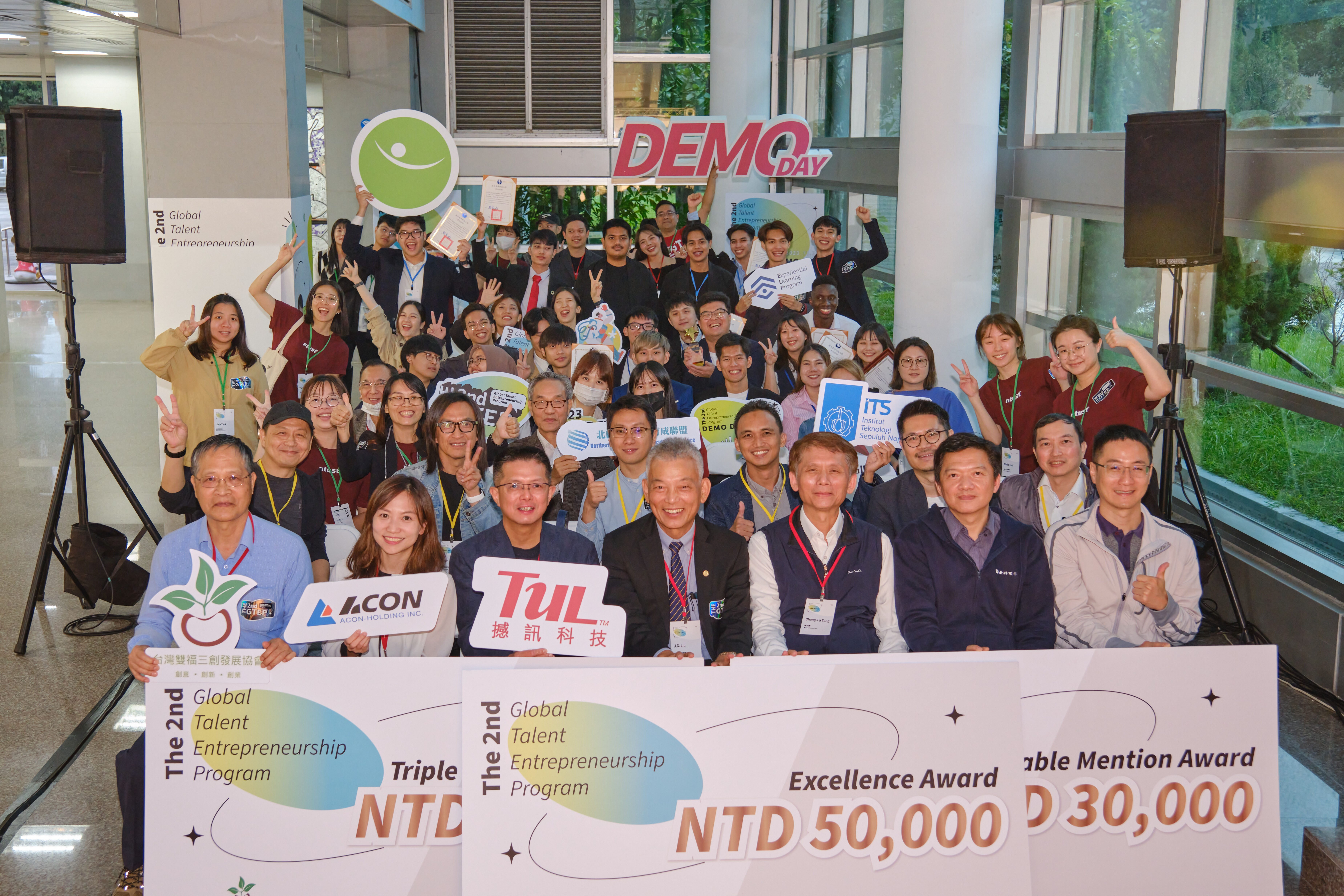 Below is a group photo from the Demo Day of the second edition of Taiwan Tech's “Global Talent Entrepreneurship Program Orientation”.