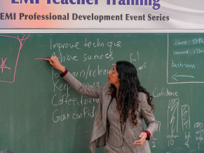 Taiwan Tech and UC Irvine launch 36-hour EMI Teacher Training Program for lecturers from 28 universities.