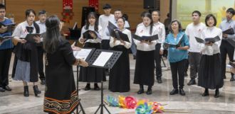 臺科大活力合唱《樹,仍在》走進醫療現場,陪伴每一顆努力的心